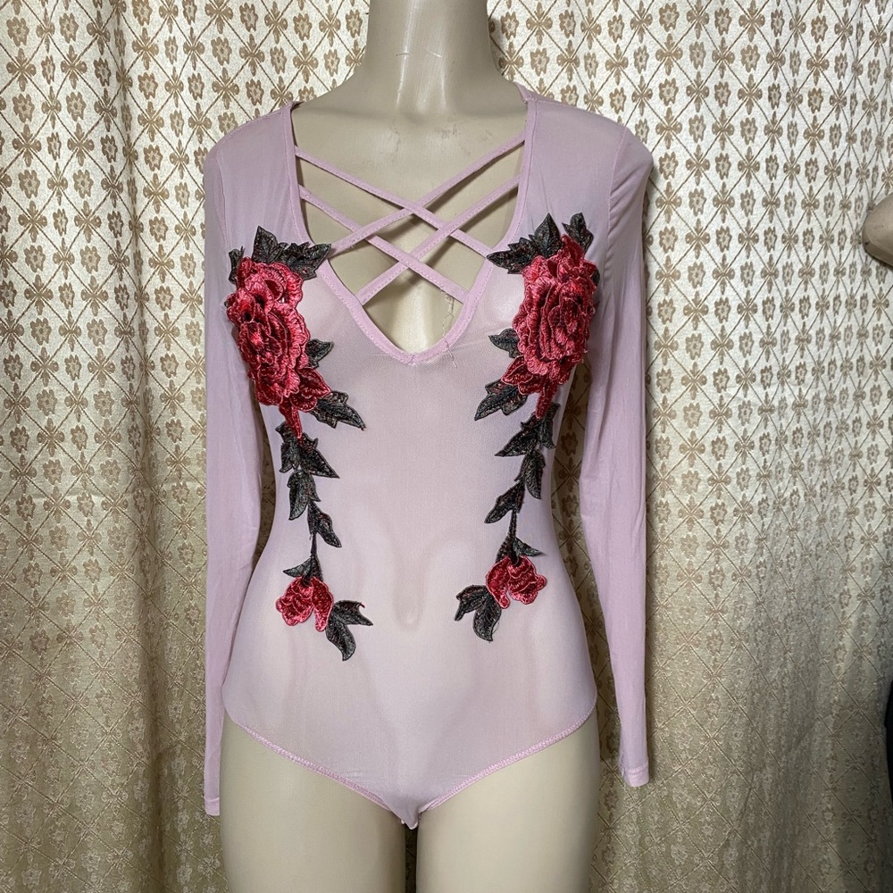 Top Chic flowered pink see through bodysuit chest laced